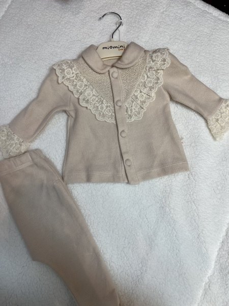 بدلة بيبي مريحة وعملية